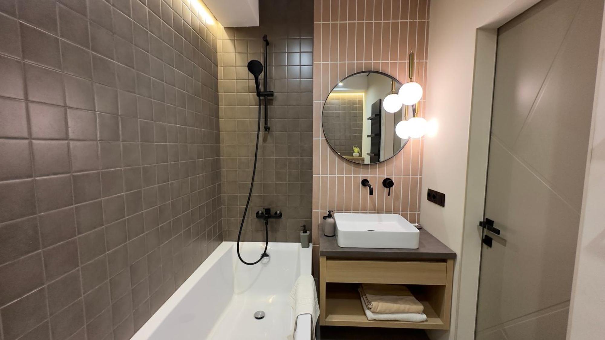 2 Room Modern Apartment View Dnipro Esterno foto